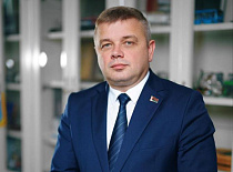 Поздравление Министра промышленности Республики Беларусь А.Е.Кузнецова с наступающим Днём женщин!