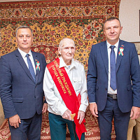 Поздравление ветерана Великой Отечественной войны Музалевского Бориса Николаевича в преддверии Дня Независимости и 82-й годовщины освобождения от немецко-фашистских захватчиков