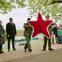 Открытие памятника неизвестным солдатам, погибшим за Родину