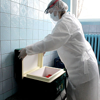 Прививку от коронавируса сделали сотрудники ОАО «Управляющая компания холдинга «Бобруйскагромаш»