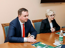 Сенатор Сергей Анюховский встретился с коллективом «Бобруйскагромаш»