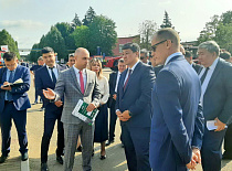 Кыргызская делегация ознакомилась с лучшими образцами белорусского машиностроения